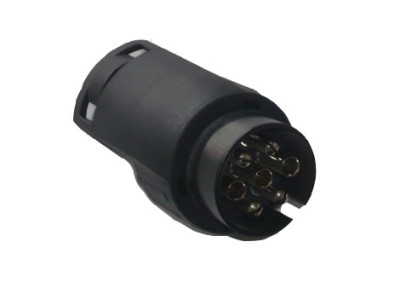 Adaptateur attelage de 13 en 7 pôles